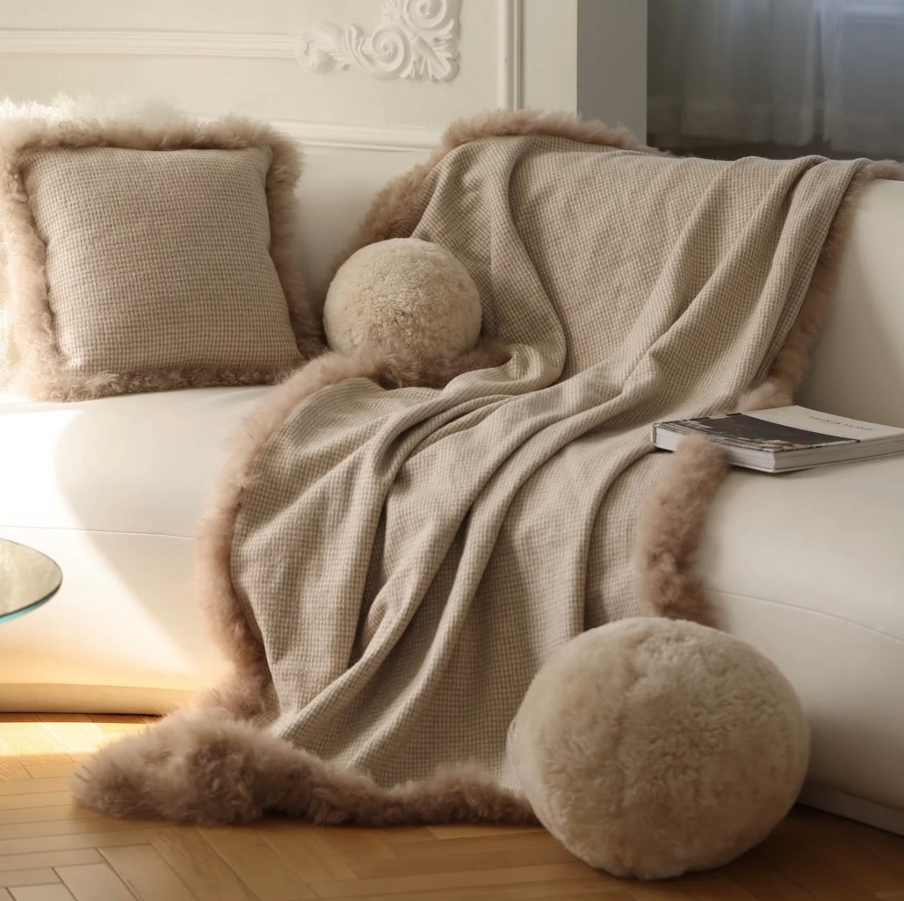 Merinowolle Überwurfdecke Tagesdecke Sofadecke Bettdecke Kuscheldecke Plaid mit Tibetfellbesatz beige 120x180 cm