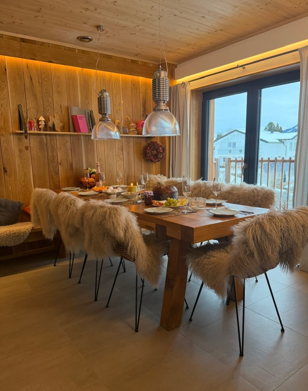 Tibet Lammfell in sand/beige