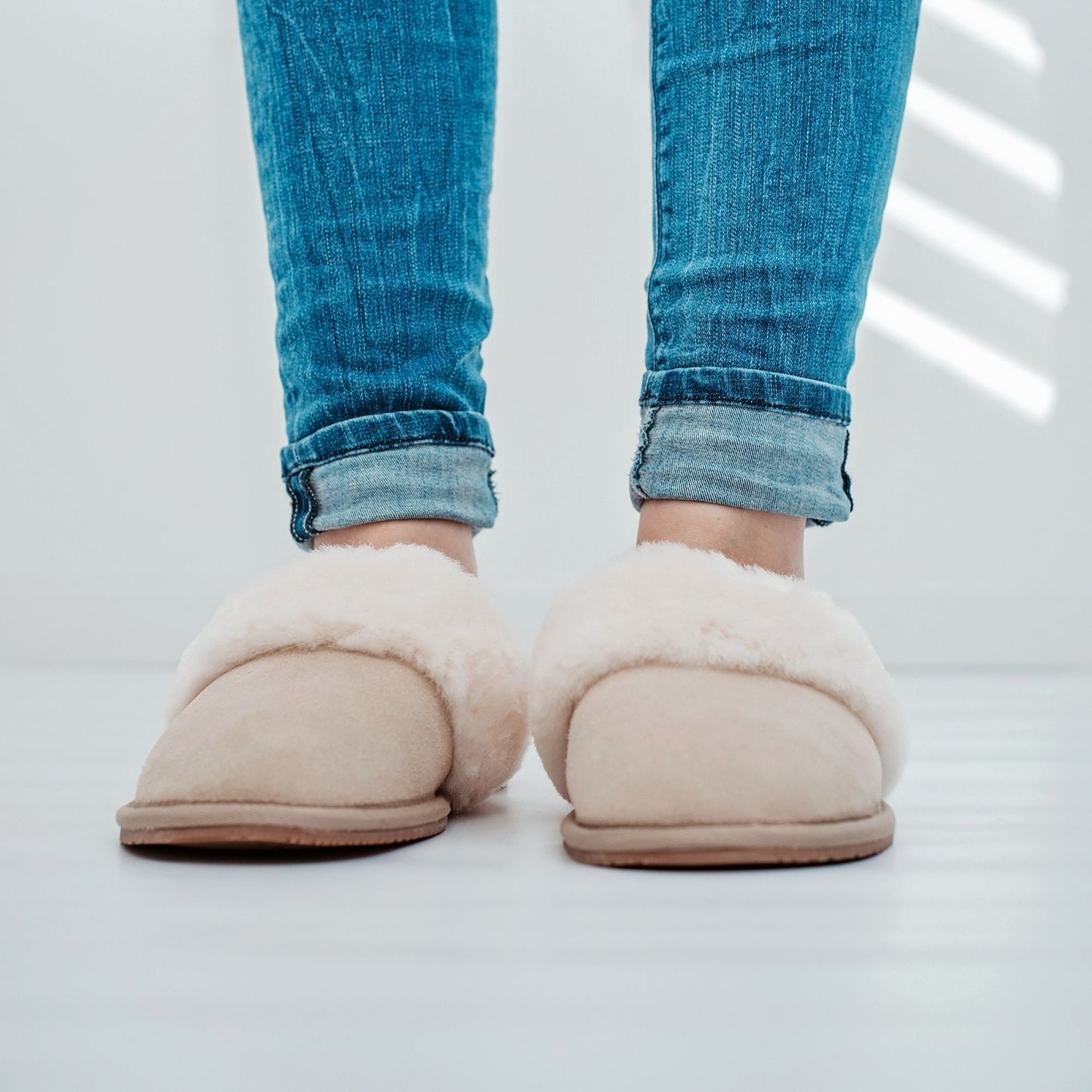 Damen-Hausschuhe aus Lammfell in beige mit EVA Sohle