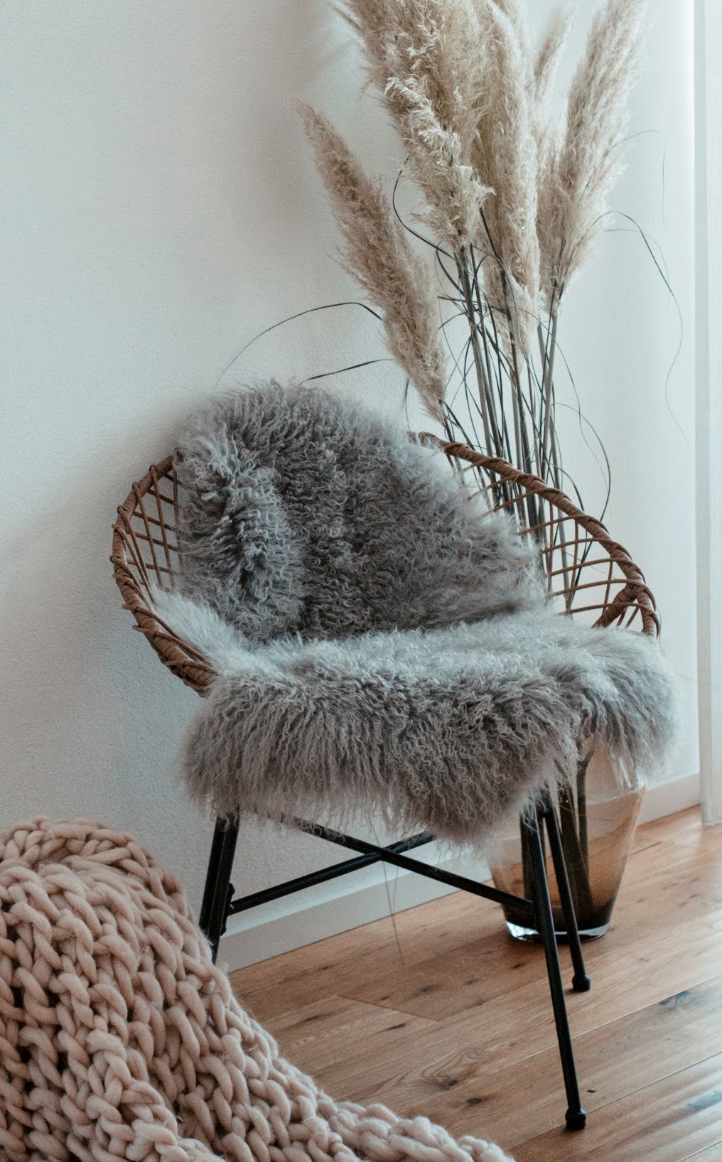 Tibet Lammfell in hellgrau