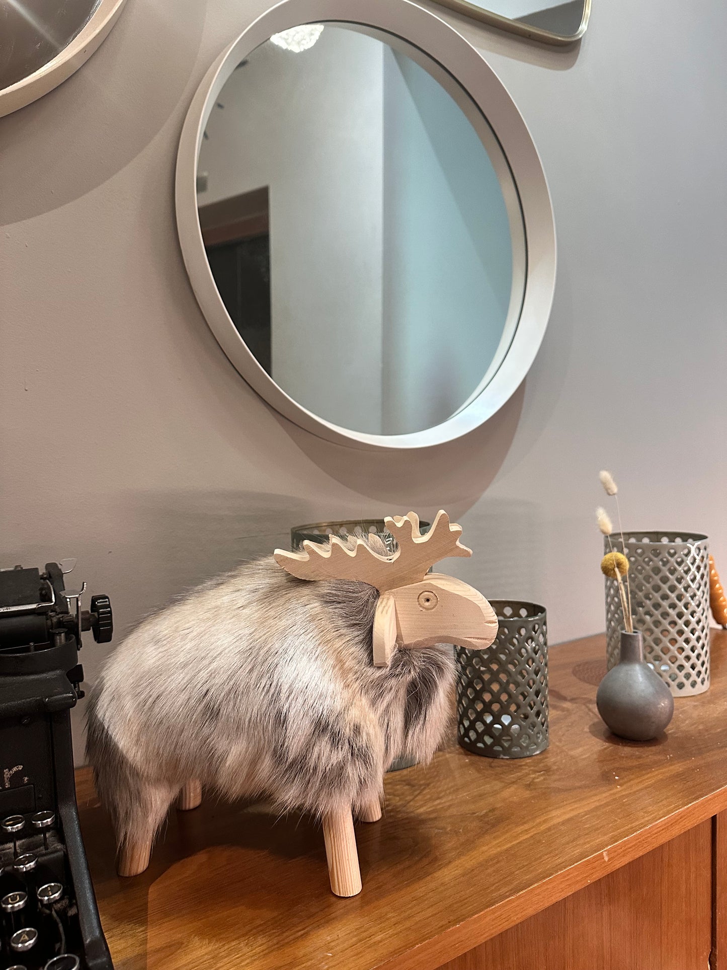 Holzhirsch Elch mit echtem Fell und Fichtenholz nordische skandi Boho Deko handmade